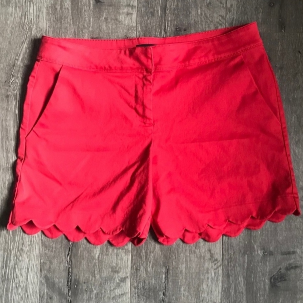 Scalloped shorts, The Limited